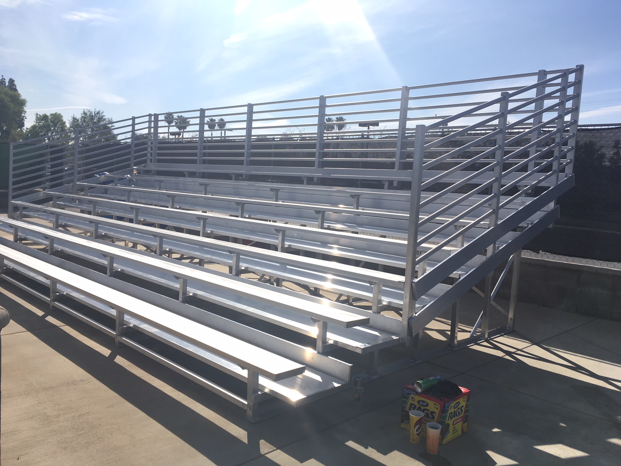 ALUMINUM 7 ROW BLEACHER STANDARD HORIZONTAL GUARD RAIL
